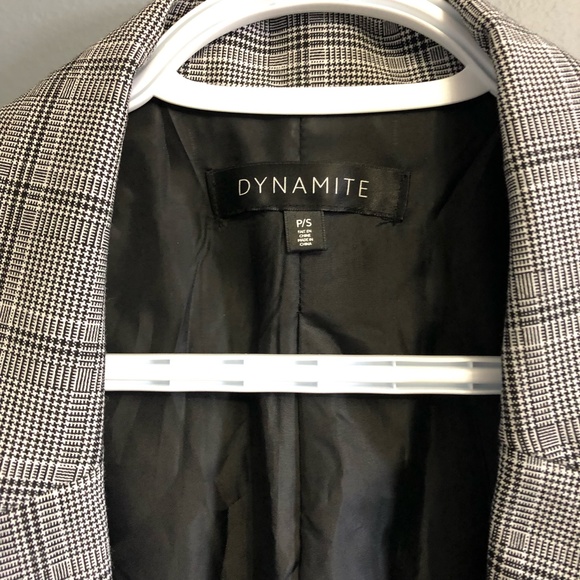 Dynamite Plaid Blazer - Picture 3 of 3